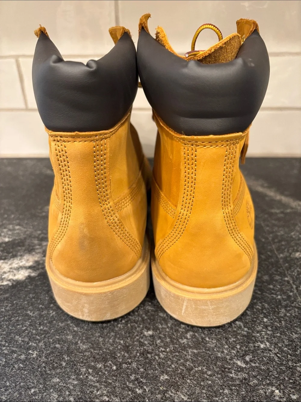 Men's Timberland® Classic 6-Inch Waterproof Boot – Wheat Nubuck – Size 11 – NEW
